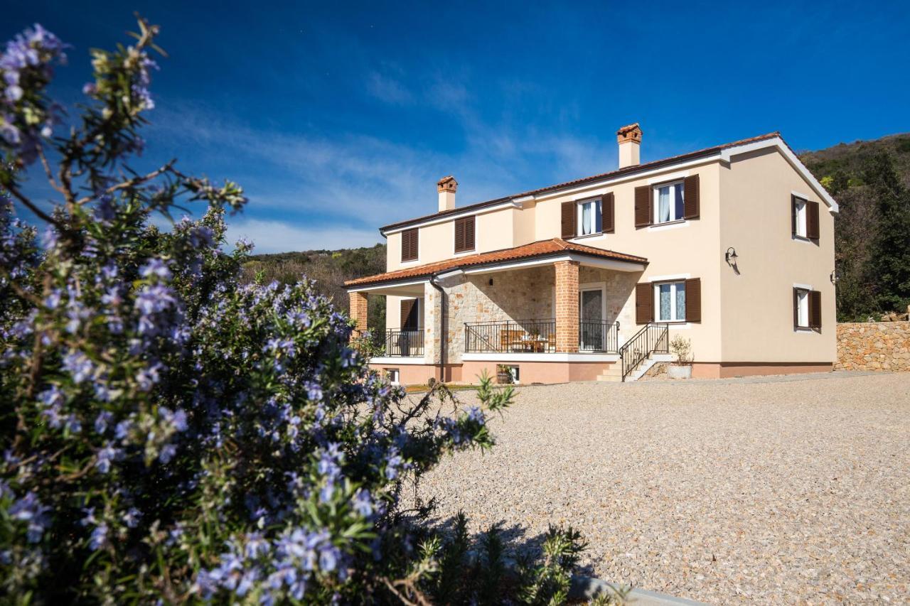 Villa Poduniz *